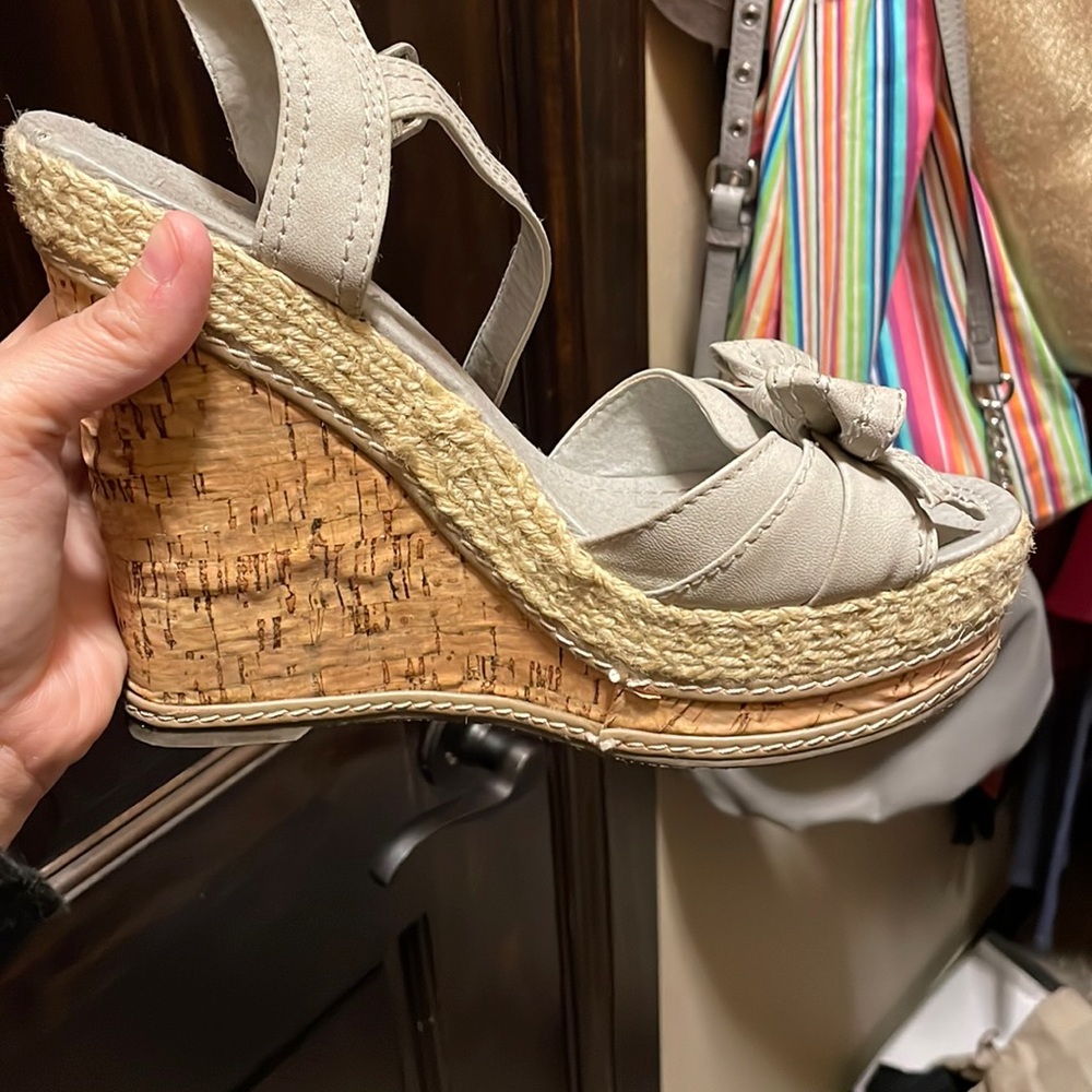 Steve Madden size 9 in great condition.